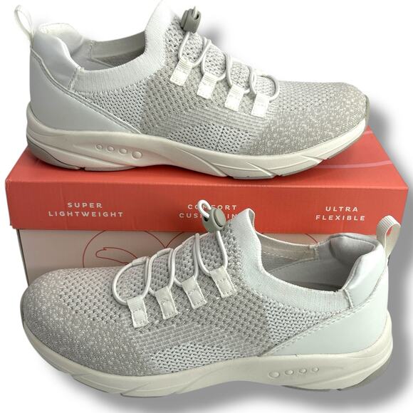 NEW Easy Spirit Knit Slip On Sneaker Size 6.5 Light Gray Comfort Walking Shoe - Picture 2 of 9